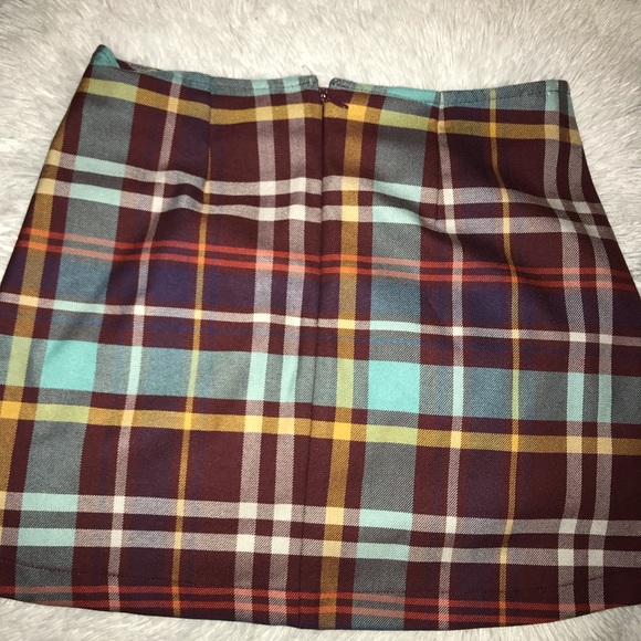 Urban Outfitters plaid notch pelmet mini skirt - Picture 4 of 6